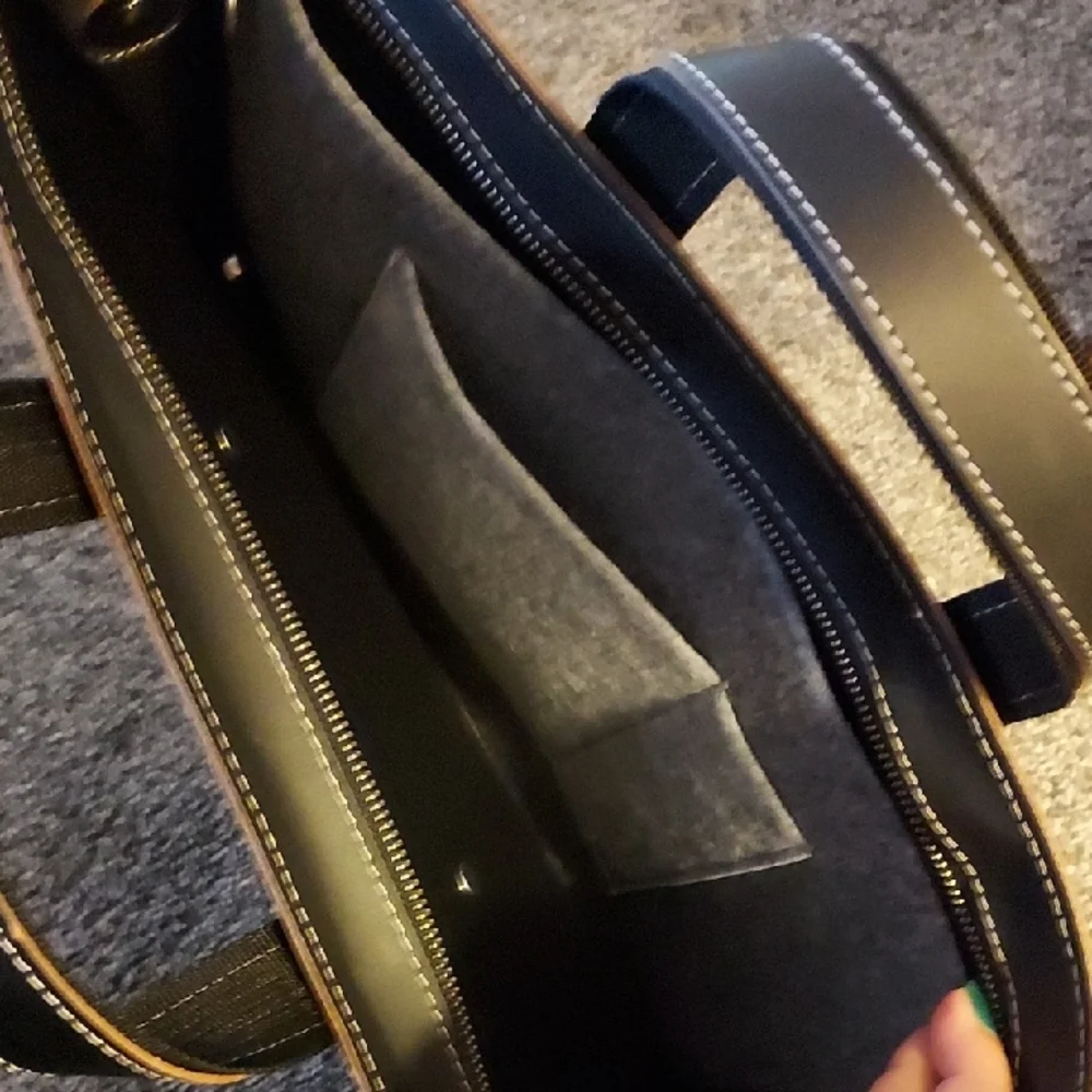 NWOT, Robb Vices Black Leather Men's Bag